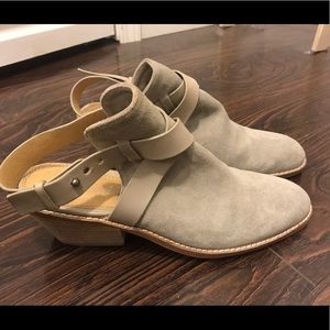 Slingback booties